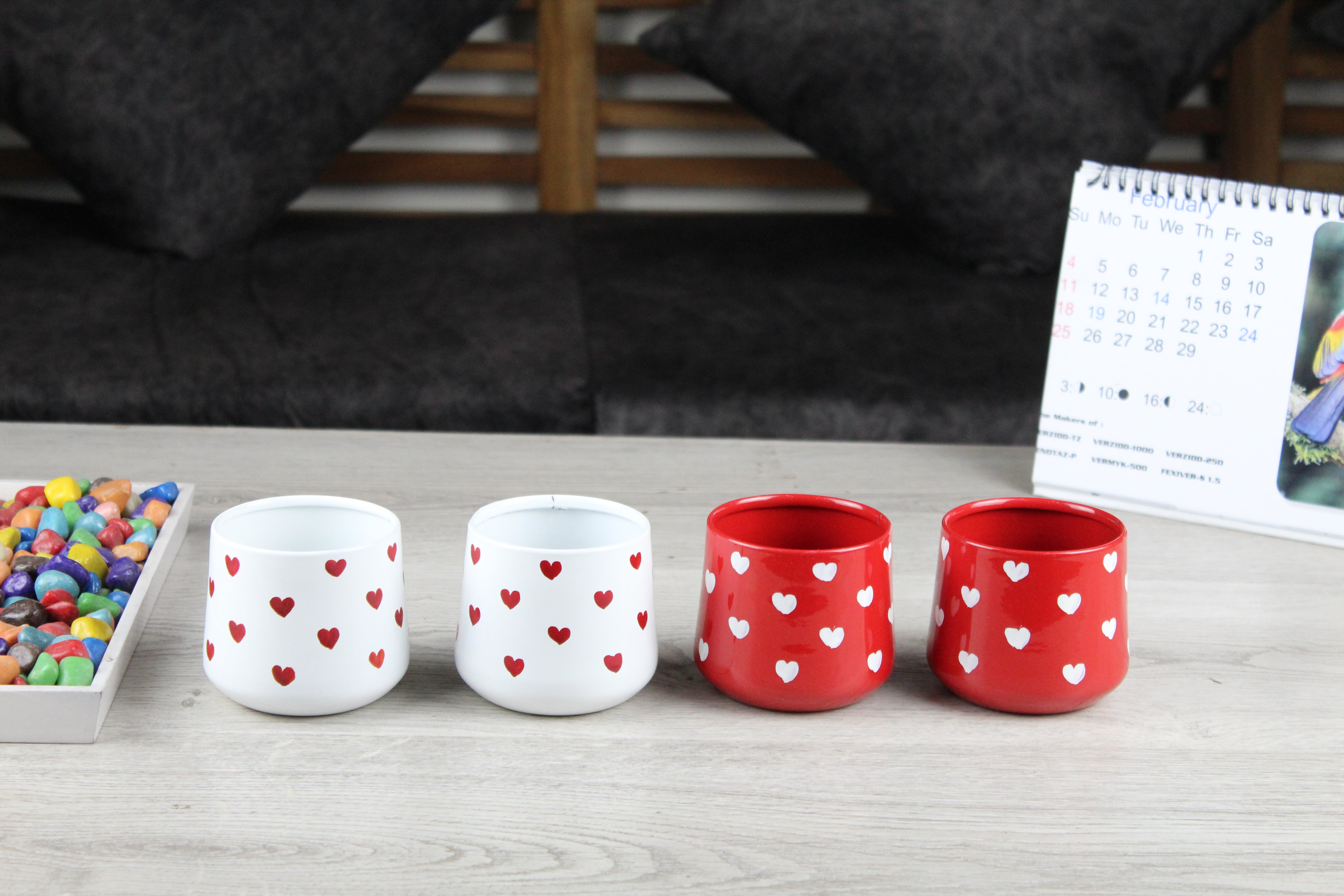 Beautiful Small Glass Pots - Red & White Hand-Painted Hearts, Set of 4