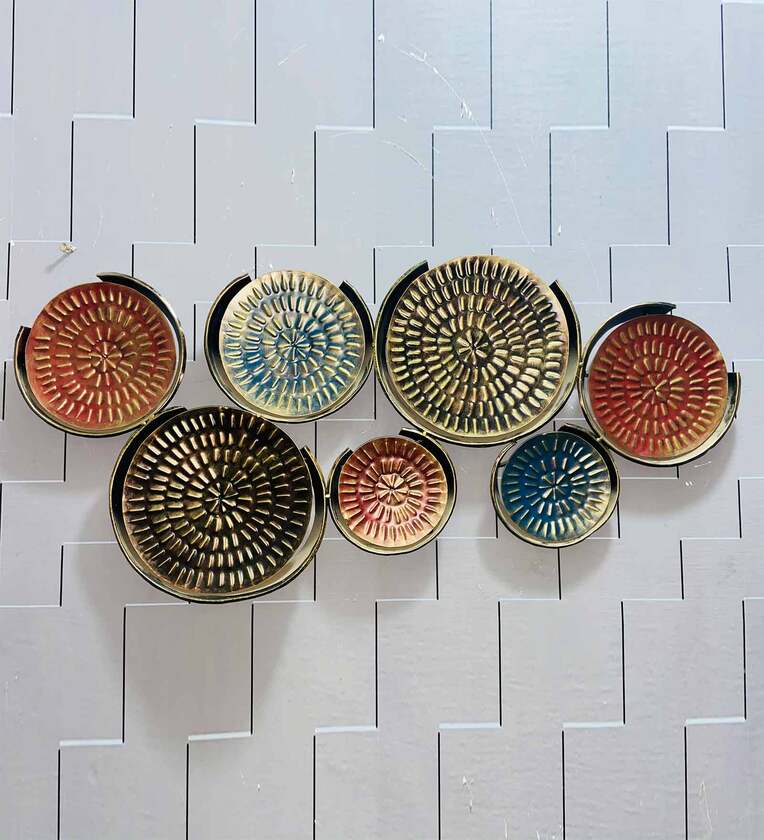 Modern Multi-Disc Metal Wall Art