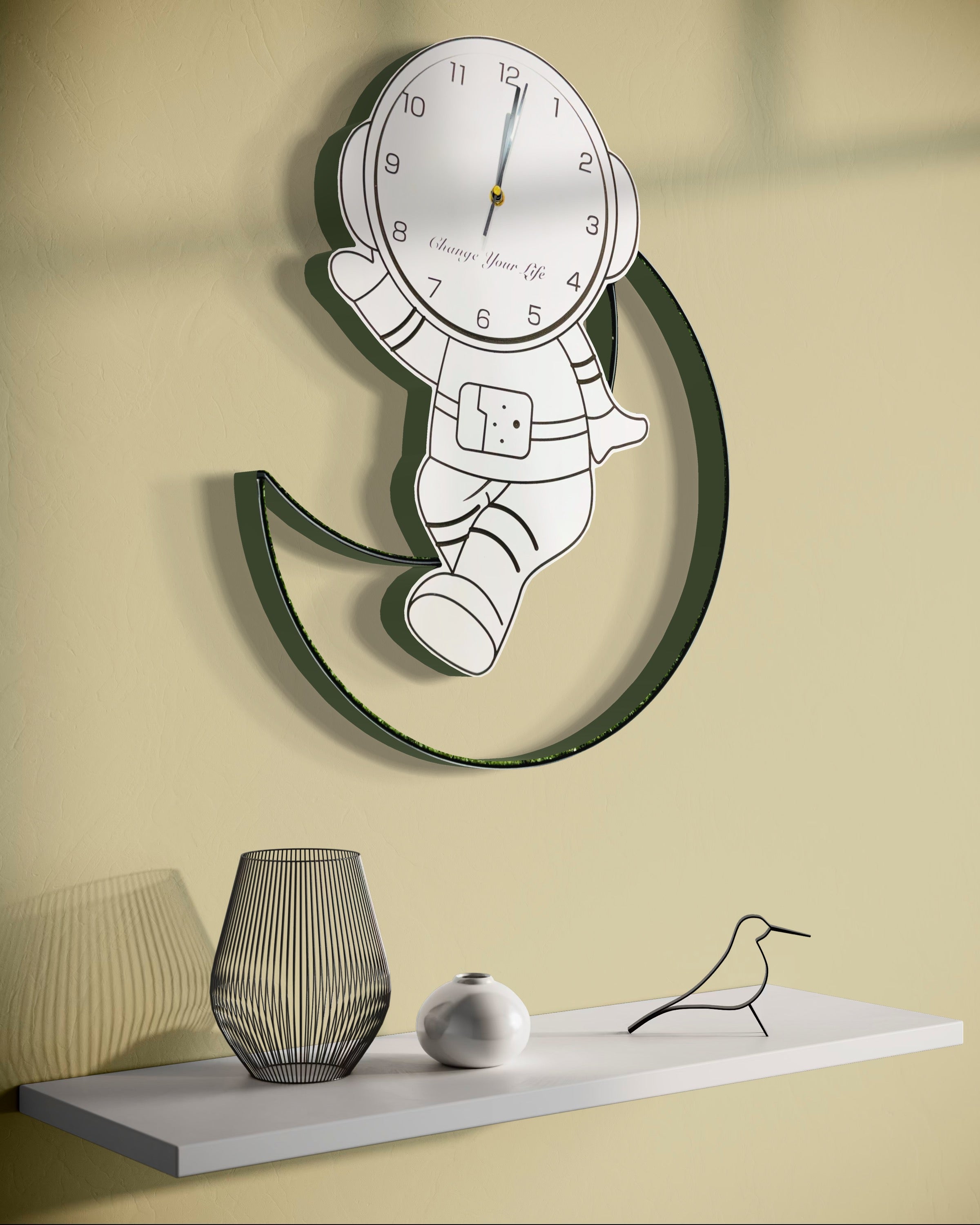 Astronaut-Themed Wall Clock – A Unique Blend of Fun and Functionality