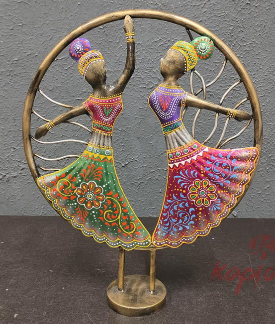 Handcrafted Dancing Duo in Circle