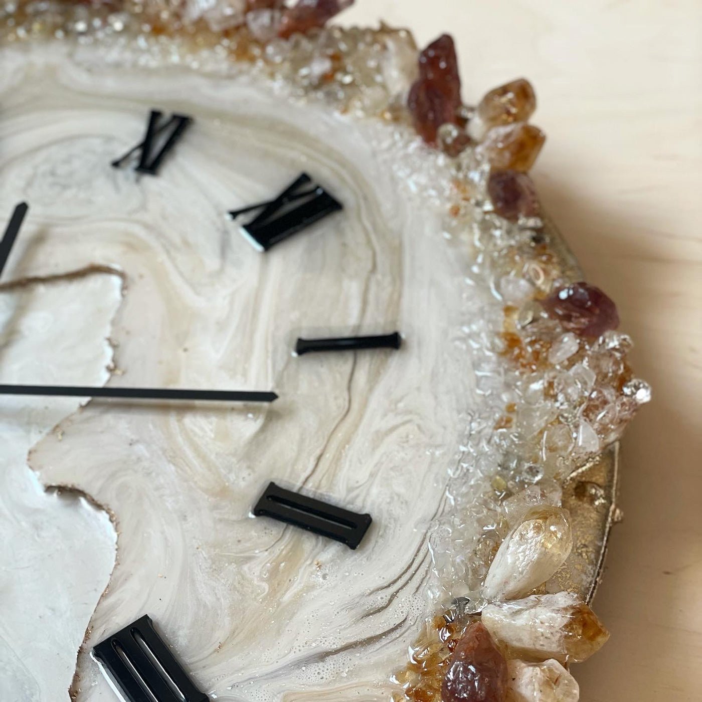 Brown Wall Clock with Natural Stone Sculpture – White & Brown Agate - Wall Clock at Nestern