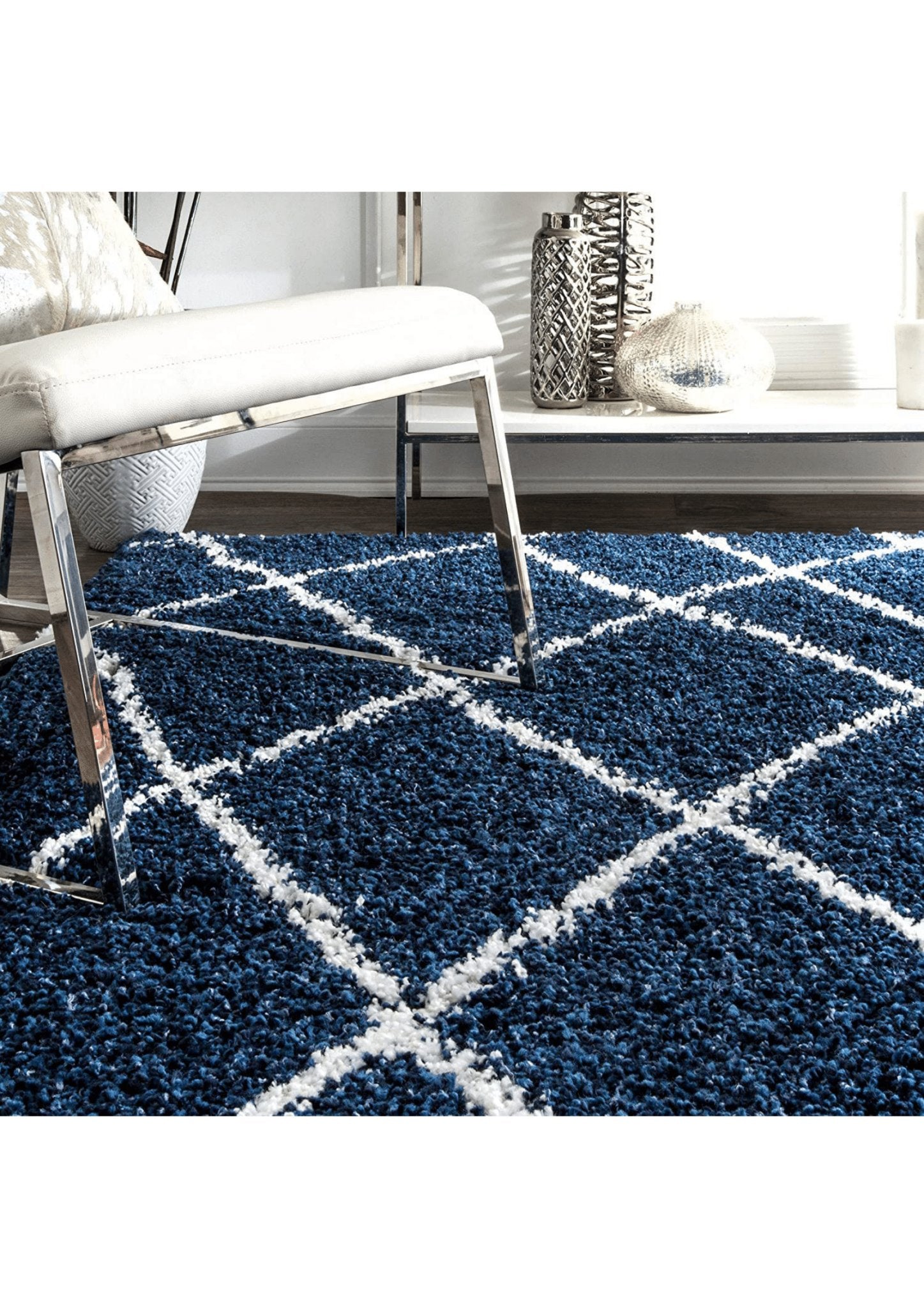 Elegant Blue Geometric Area Rug - Rugs at Nestern