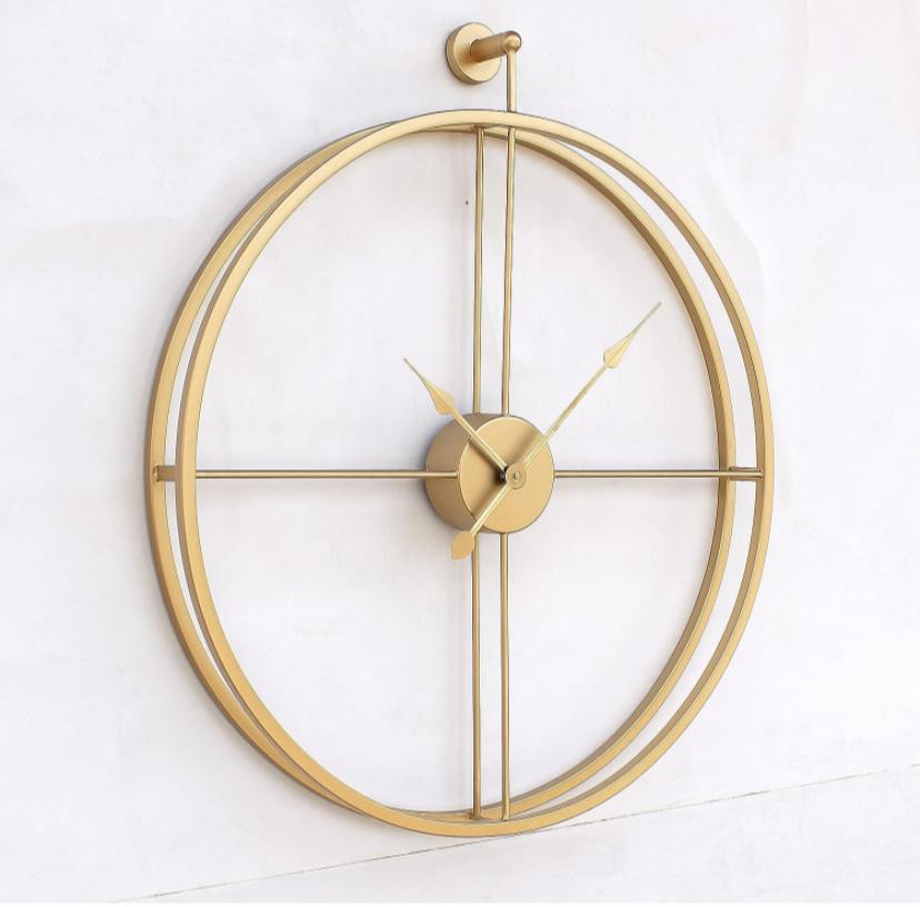 Elegant Modern Gold Wall Clock - Sleek Design for Contemporary Interiors - Home Decor at Nestern