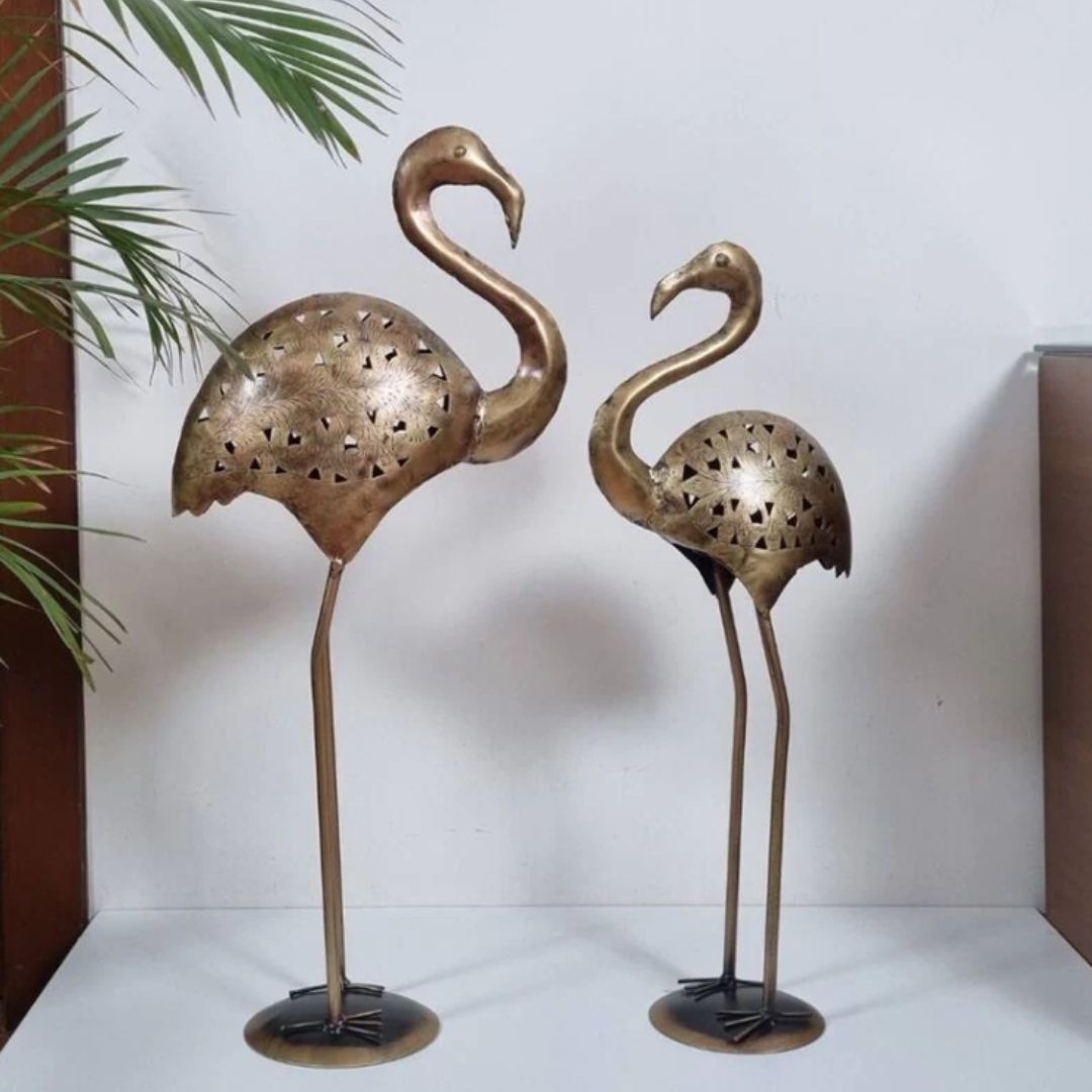 Graceful Flamingo Duo: Elegant Companions - Table Decors at Nestern