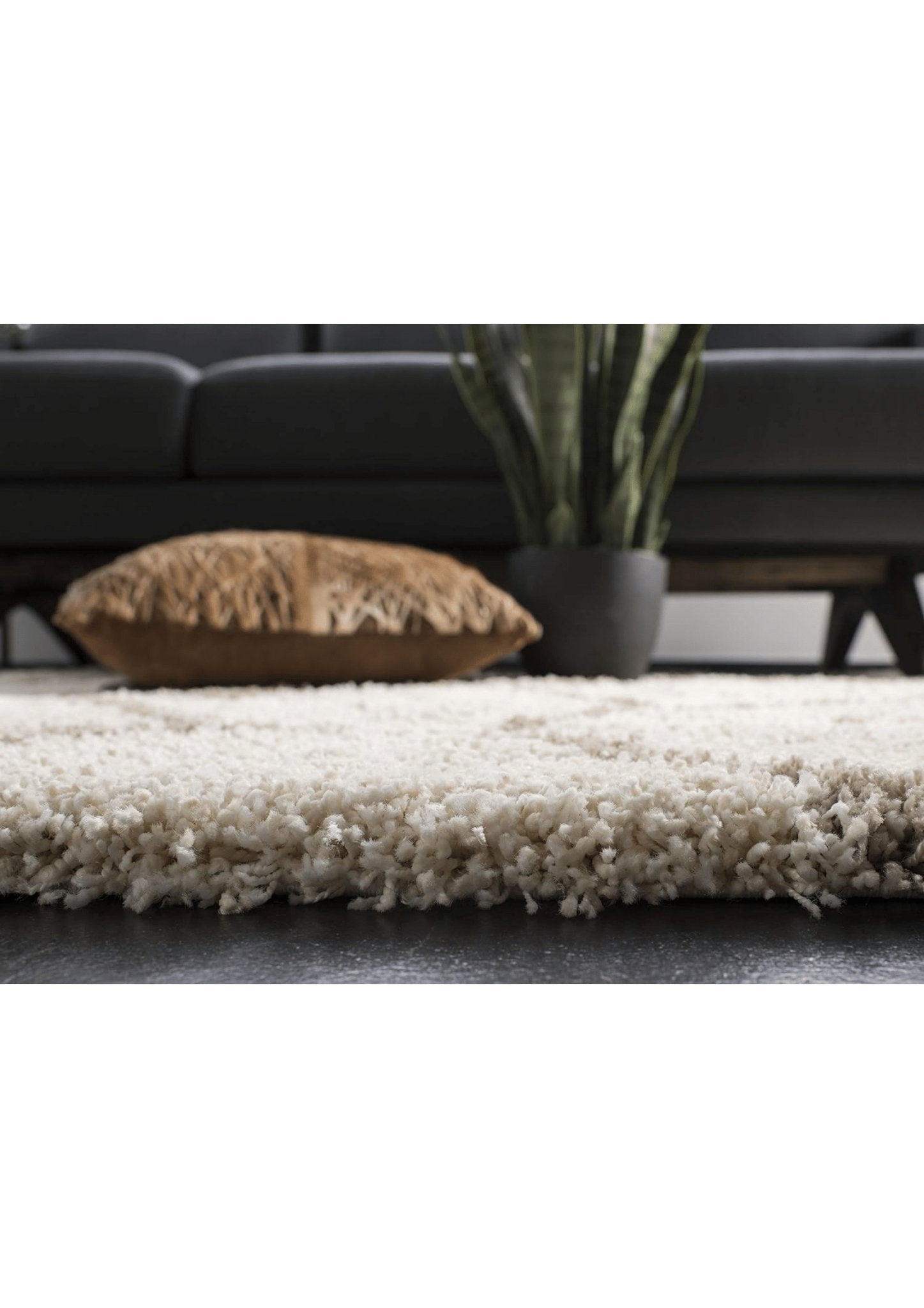 Luxe Cream Diamond - Patterned Shag Rug - Rugs at Nestern