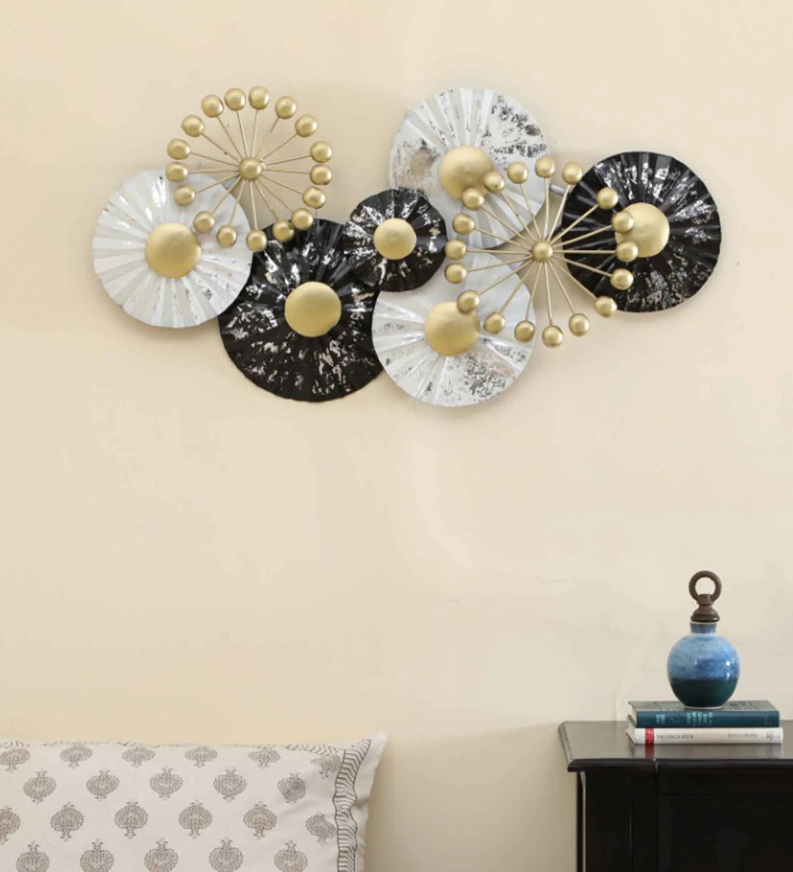 Modern Abstract Metal Wall Art – Black and White Circular Design - Wall Art at Nestern