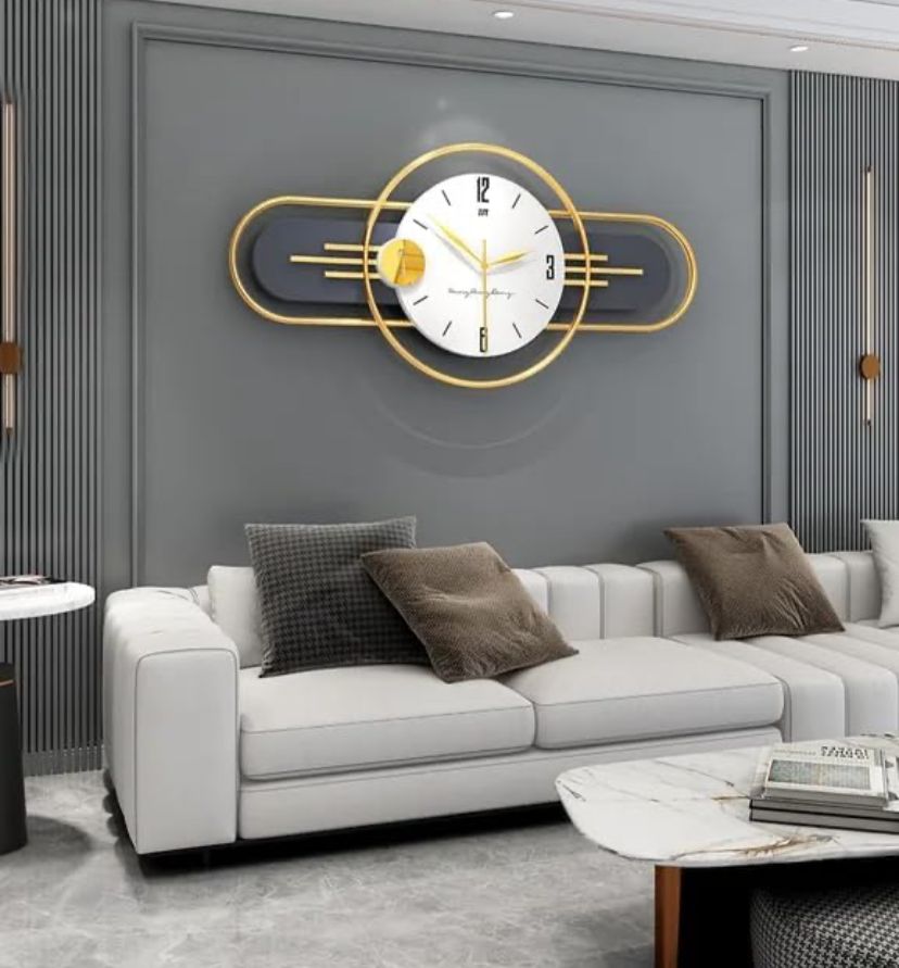 Modern Gold and Black Wall Clock - Sleek Design for Contemporary Interiors - Home Decor at Nestern