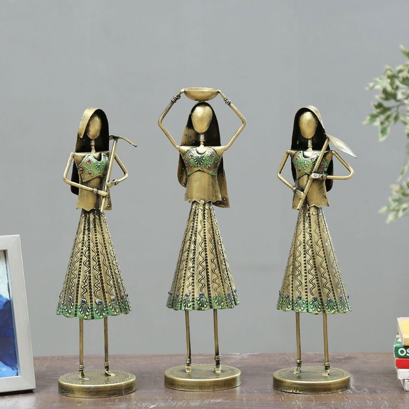 Musician Artistic Figurines - Table Decors at Nestern