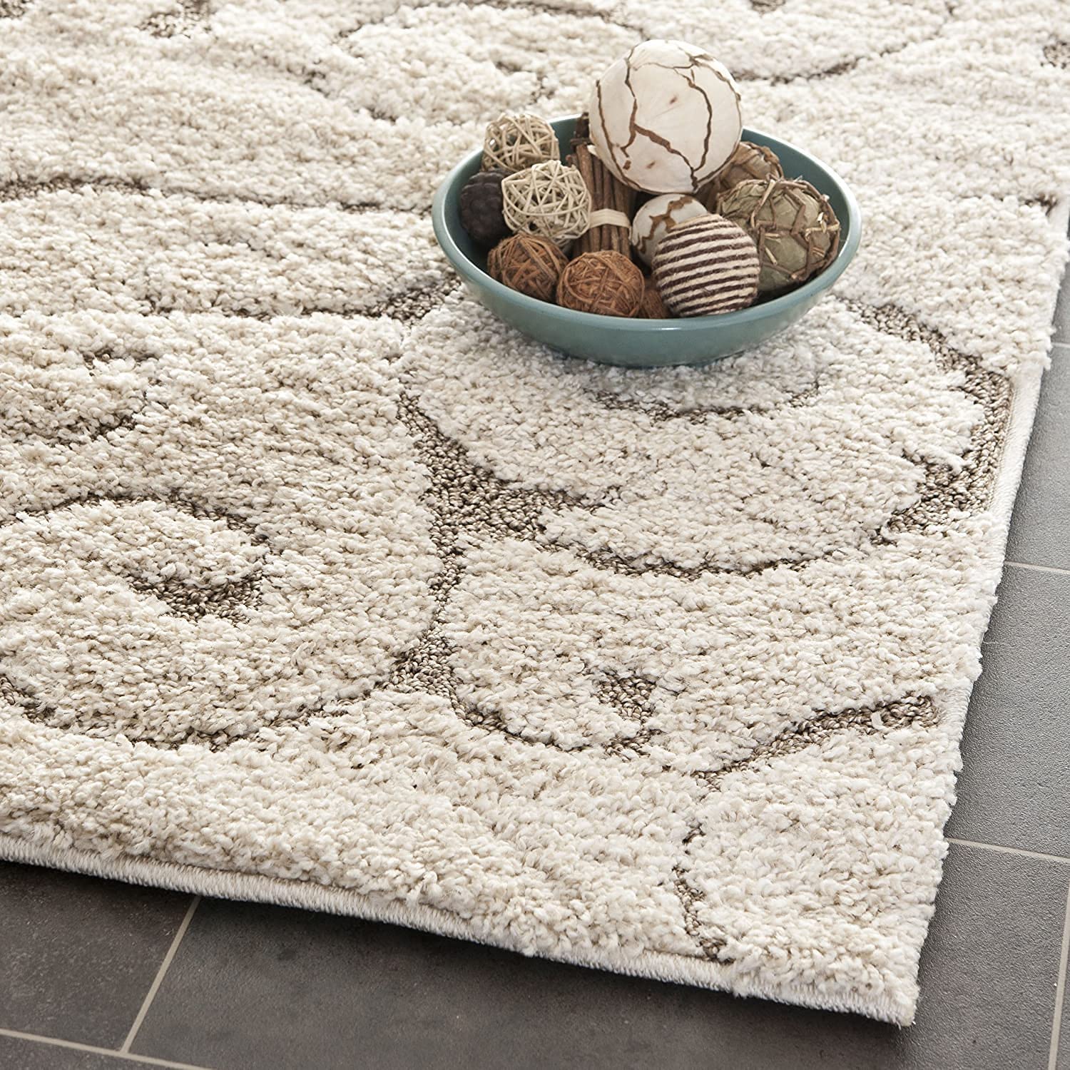 Ornate Beige Swirl Area Rug - Rugs at Nestern