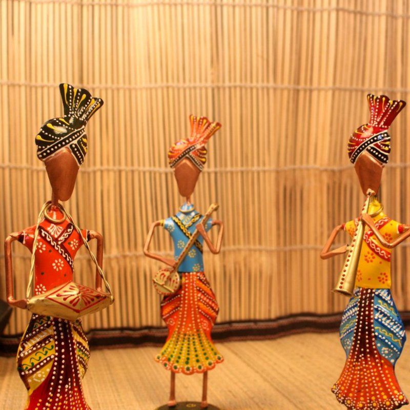 Tribal Melody: Handcrafted Figurine Trio - Table Decors at Nestern